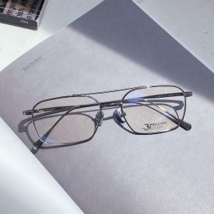 루클래식 T9 C01 실버 여자 남자 가벼운 티타늄 스퀘어 안경테