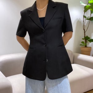 허리 라인 잘록 반팔 여름 자켓 싱글버튼 여름 하객룩 국내제작 블랙