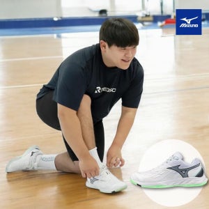 [박경민코치 실착] 미즈노 웨이브 팡2 와이드 배드민턴화 스쿼시화 인도어화