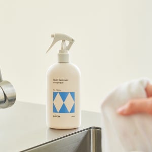 라브아 얼룩제거제 아이리스앤피오니 300ml 옷 찌든때 과일얼룩 횐옷누런때 와이셔츠목때