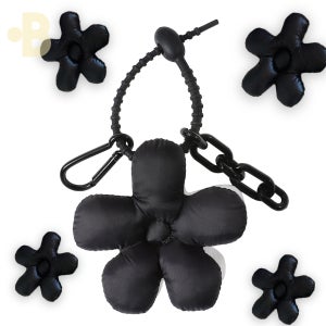 본디자인랩 꽃 키링 플라워 양면 패딩 가방고리 백참 키홀더 화이트 블랙