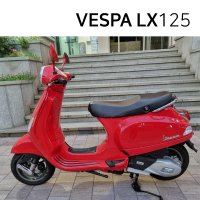 베스파 LX125 22년식 2700km 당일출고가능 vespa 스쿠터 오토바이 신차급