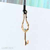 댄꼼마 스즈메의 문단속 NEW 대형 열쇠 목걸이 (14K 도금, 소가죽)