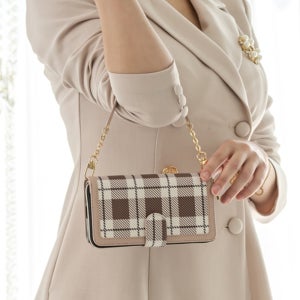 LG Q8 2018(Q815) 체크 스트랩 다이어리 케이스