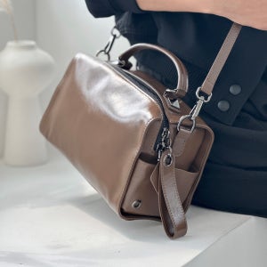 크랙 베니티백 데일리명품백 여성핸드백