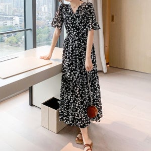 블랙 플라워 플리츠 맥시 롱 원피스 꽃무늬 반팔 휴양지 여름 비치 바캉스룩 휴가룩