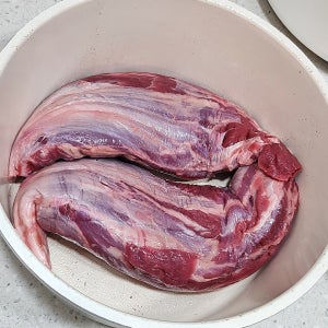 깨끗하게 손질된 아롱사태 미국산 냉장 사태 스지 알스지 수육