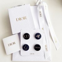 DIOR 로고 핀뱃지 브로치 세트