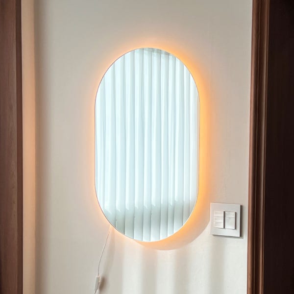 아워프레임 타원형 벽거울 LED 간접조명 화장대 욕실 거울 500x800 터치스위치 세로형