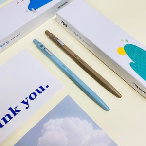 모나미 153 아이디 힐링 볼펜 한정판 소장용 [각인 선물 포장 포함]