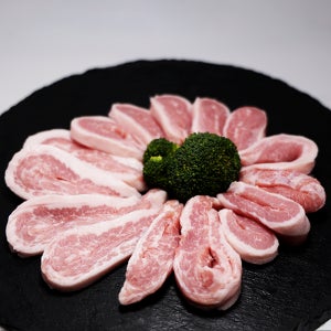 무항생제 한돈 항정살 통항정살 300g 캠핑 구이 수육 한우라이프