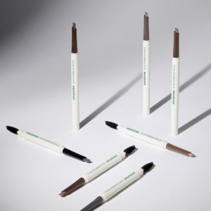 이니스프리 납작 아이브로우 펜슬 0.3g / 눈썹그리기 초보자용 짱구눈썹탈출 국민템