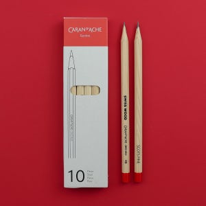 까렌다쉬 스위스우드 스캇 파인 연필 1자루 CARAN D’ACHE SWISS WOOD SCOTS PINE