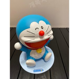 정품 도라에몽 인형 트렌드 인형 장식 핸드폰 거치대 22cm