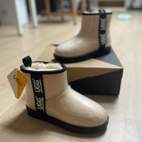 UGG 호주 어그부츠 클래식 어그 클리어 미니 양털부츠 크림 AS3031