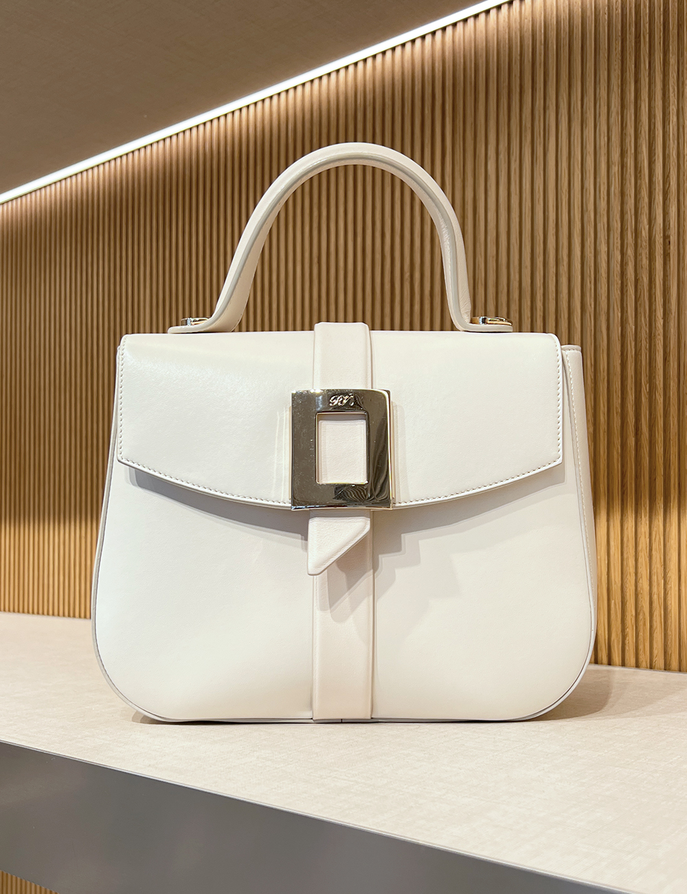로저비비에 보 비비에 메탈 버클 탑핸들백 / ROGER VIVIER BEAU VIVIER METAL BUCKLE TOP HANDLE BAG [RBWANMI0200MWO0BD2]