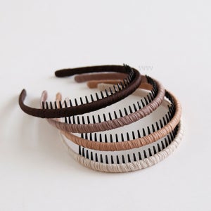 이빨 머리띠 남성 여성 흘러내리지않는 헤어밴드 잔머리 고정