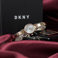 DKNY 시계 도나카란뉴욕 쥬얼리 로즈골드 심플 뱅글 팔찌시계