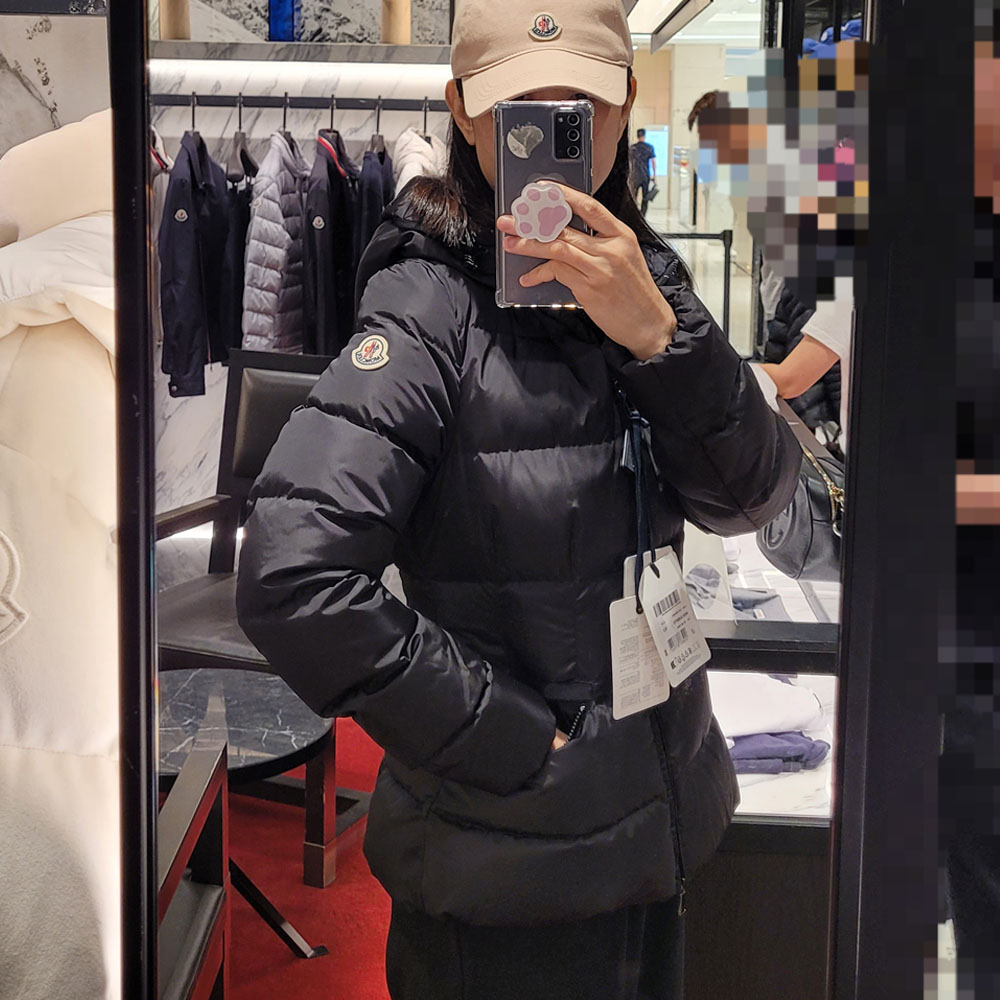 몽클레어 아보체 여성패딩 숏패딩 블랙 Avoce