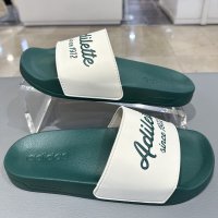 아디다스 아딜렛 샤워 슬리퍼 ADILETTE SHOWER SLIDES 그린 WG8749