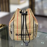 [BURBERRY] 버버리 23S/S 포이베 체크 파우치 버킷백 베이지 8026737