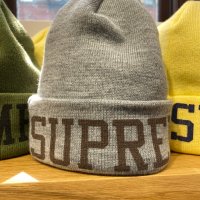 슈프림 뉴에라 바시티 비니 헤더 그레이 Supreme New Era Varsity Beanie FW23