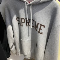 (매장 재고) 슈프림 바시티 후드 스웻셔츠 헤더 그레이 Supreme Varsity Hooded Sweatshirt FW23