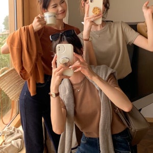 15컬러 여성 간절기 피치기모 라운드 래귤러핏 무지 이너 티셔츠 블랙 화이트 그레이 아이