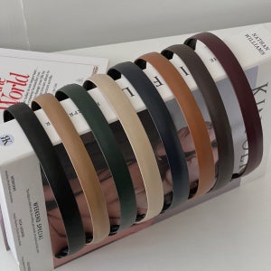 레나크리스 1.5cm 가죽 레더 얇은 머리띠 헤어밴드