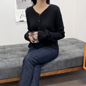 여자 가을 브이넥 단추 긴팔 골지 니트 가디건 블랙 연블루