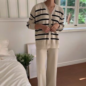 가을 투피스세트 가디건 밴딩팬츠 단가라 브이넥 니트 코디세트