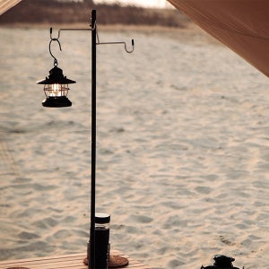 캠핑 랜턴 스탠드 테이블 랜턴걸이 거치대 조명 램프 폴대 행거 (최적하중 1kg)