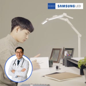 룩스베러 책상 스탠드 삼성 멜라토닌 led 시력보호 와이드 공부 책상조명 독서등 01WC