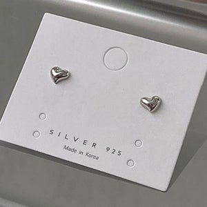 [실버925] 웨이브 볼륨 하트 은귀걸이 미니귀걸이
