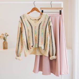 [무배] 비에보 엑스 짜임 브이넥 루즈핏 니트