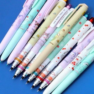 유니 쿠루토가 산리오 한정판 샤프 0.5 헬로키티