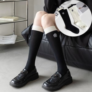 여성양말 몀품 골프 올블랙 화이트 까멜리아 자수 니삭스양말 2켤레세트