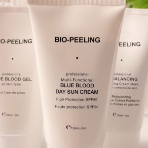 퍼프로 톡톡 바르는 사계절 선크림 화장위에도 덧발라도 보송한 선블럭 150ml