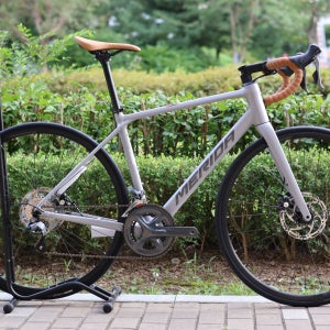 26 메리다 스컬트라100 디스크 입문 로드자전거