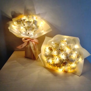 비누꽃 꽃다발 졸업식 기념일 꽃선물 LED 장미꽃다발