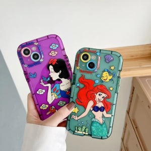 디즈니 공주들 백설공주와 인어공주 귀여운아이폰케이스