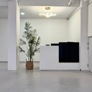 메세나아트 갤러리 잠실 / 화이트톤 전시관/office제공/외부 광고판/시간조정가능/40평/졸업전시회/아이돌 사진전