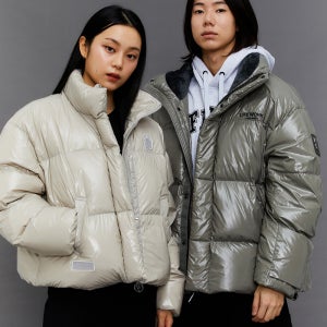 글로시 하이넥 헤비 다운 점퍼