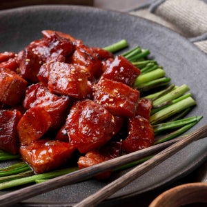 또오리 전국최초 오리불훈제구이 매콤한맛 맛있게 매운맛 술안주 간식 반찬