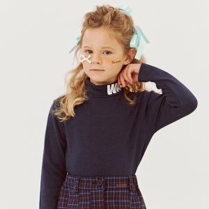 피치스 웨이비 폴라 티셔츠