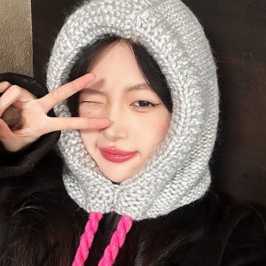 구쯔야 프리미엄 니트 제니 바라클라바 와이드핏 여성 겨울 넥워머 후드 목토시 워머