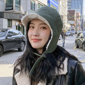 스웨이드 양털 귀달이 군밤모자 겨울 여성 털모자 방한 귀도리 트래퍼햇