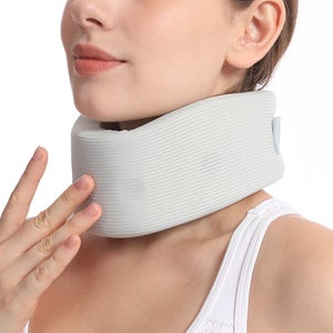 올투게더나우 경추 목 보호대 일자 거북 소프트 칼라 디스크 아대 지지대 깁스 기브스