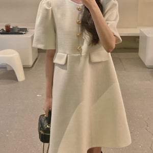 (자체제작)메리 골드단추 트위드 루즈핏 퍼프 반팔 미니 원피스 결혼식 하객 연말룩