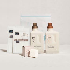 디아 신생아 아기빨래럭키박스(세제1L+유연제1L+비누+사각세탁망2종+특대형1P)